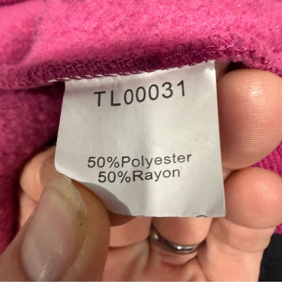 Magenta Pullover Hoodie Sweatshirt Kangaroo Pocket Soft Fleece Size M - Picture 4 of 4